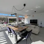 R-70 Oasis בית נופש *