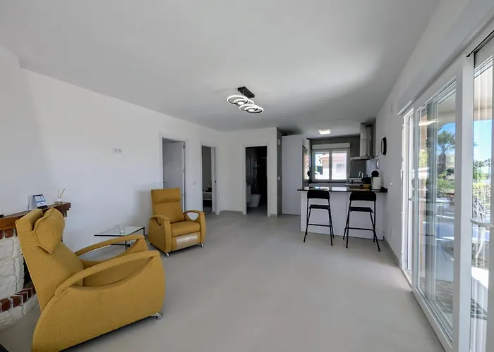 R-70 Oasis * سيوداد كيسادا